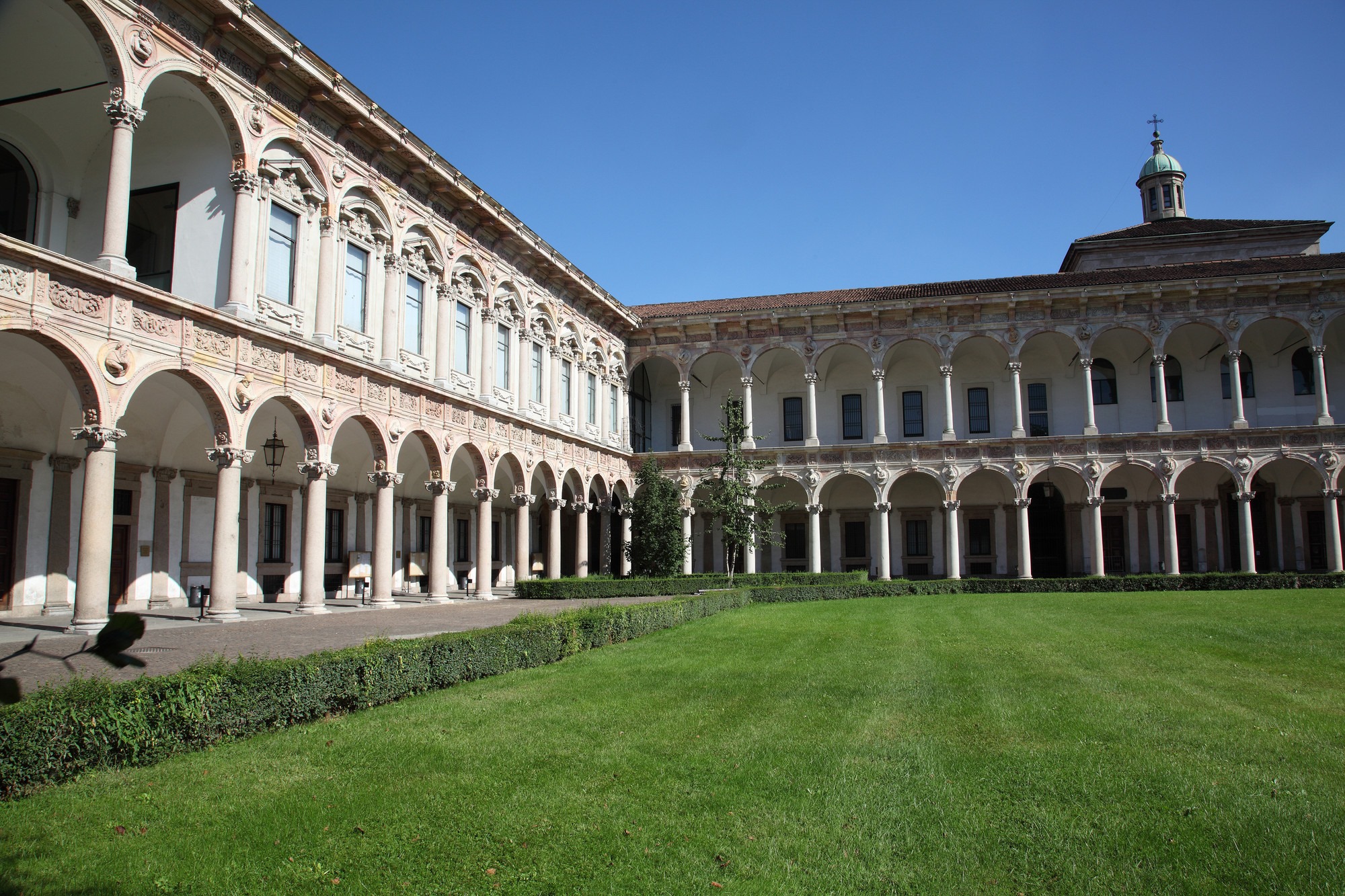 Universita degli Studi di Milano